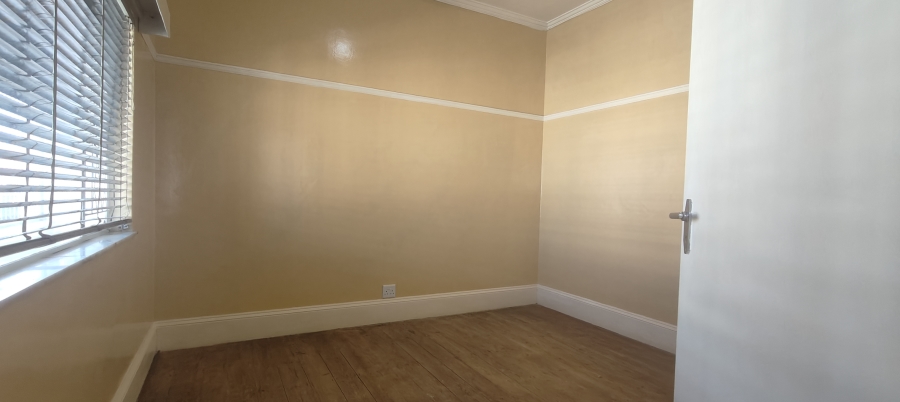 6 Bedroom Property for Sale in Sydenham Eastern Cape